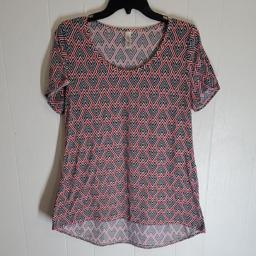 LuLaRoe‎ Womens Large Geometric Pattern Blouse - Black, White, Red 🌏5/$10🌏
